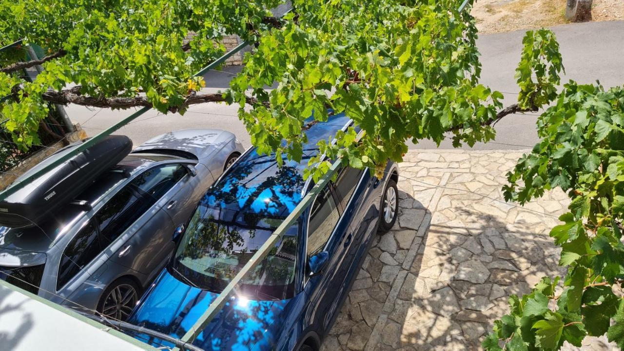 Apartmani Mlinar-One Bedroom Seaview Grebaštica Kültér fotó